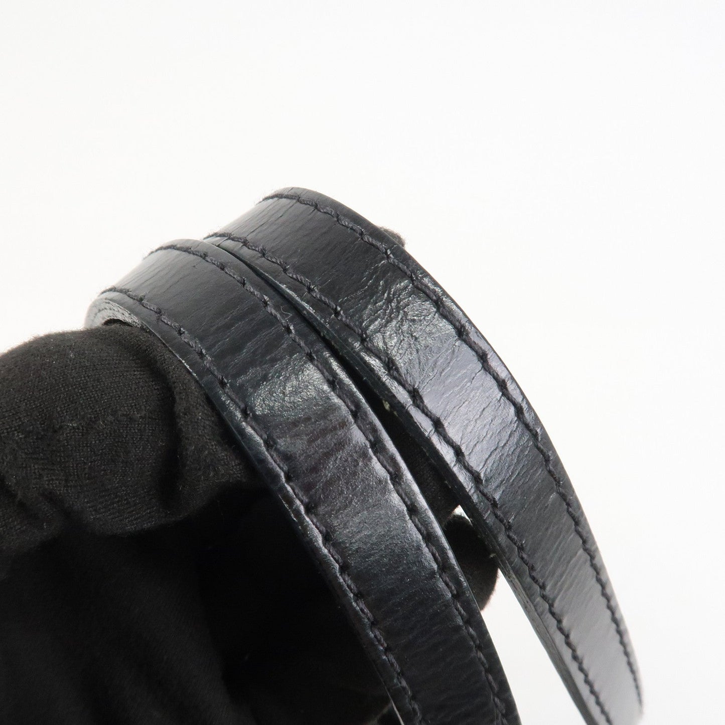 Louis Vuitton Epi Leather Madeleine PM Hand Bag Noir Black M59332【Pre-order】