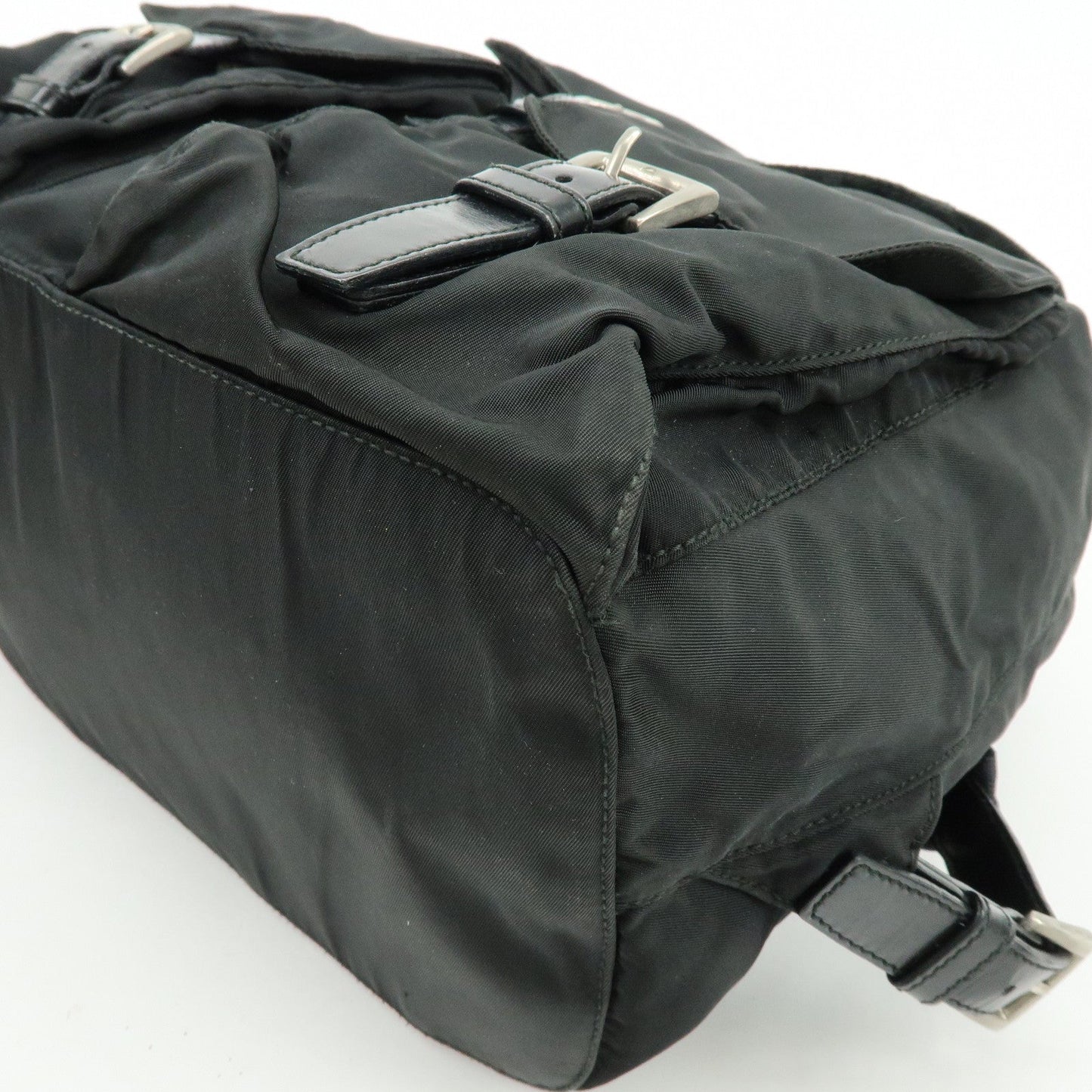 Prada Triangle Logo Nylon Leather Backpack Rucksuck Black【Pre-order】