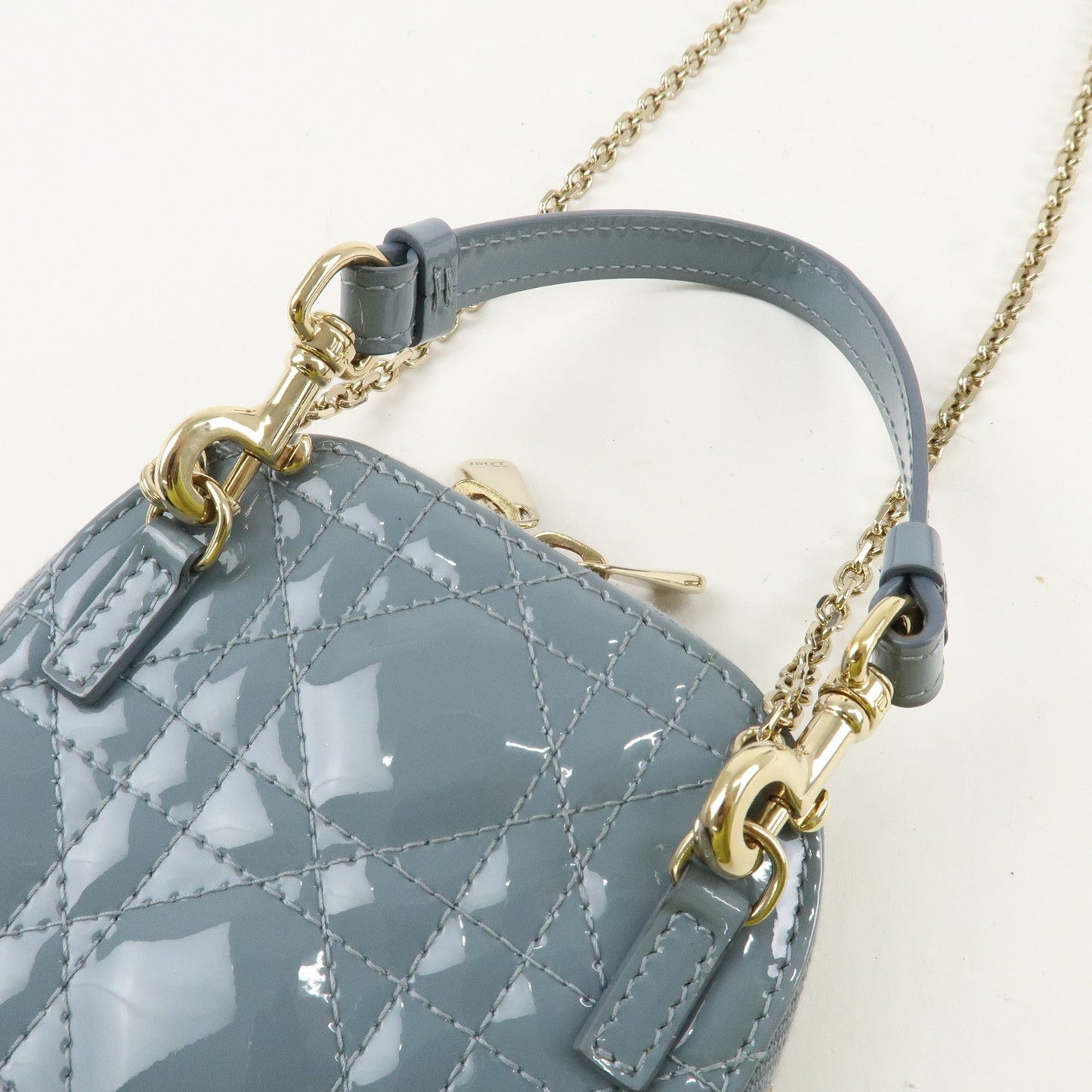 Christian Dior Lady Dior Cannage Patent Leather Phone Holder【Pre-order】