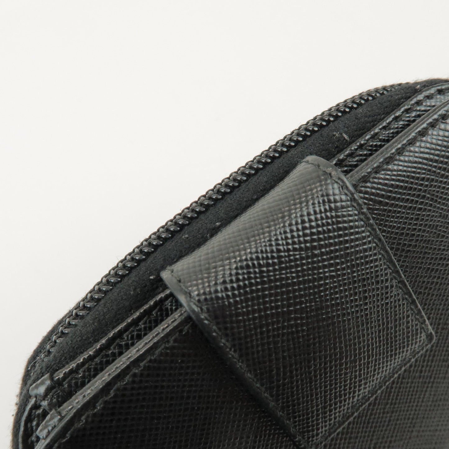 Prada Logo Leather Round Zippy Bi-fold Wallet Black 1ML522【Pre-order】