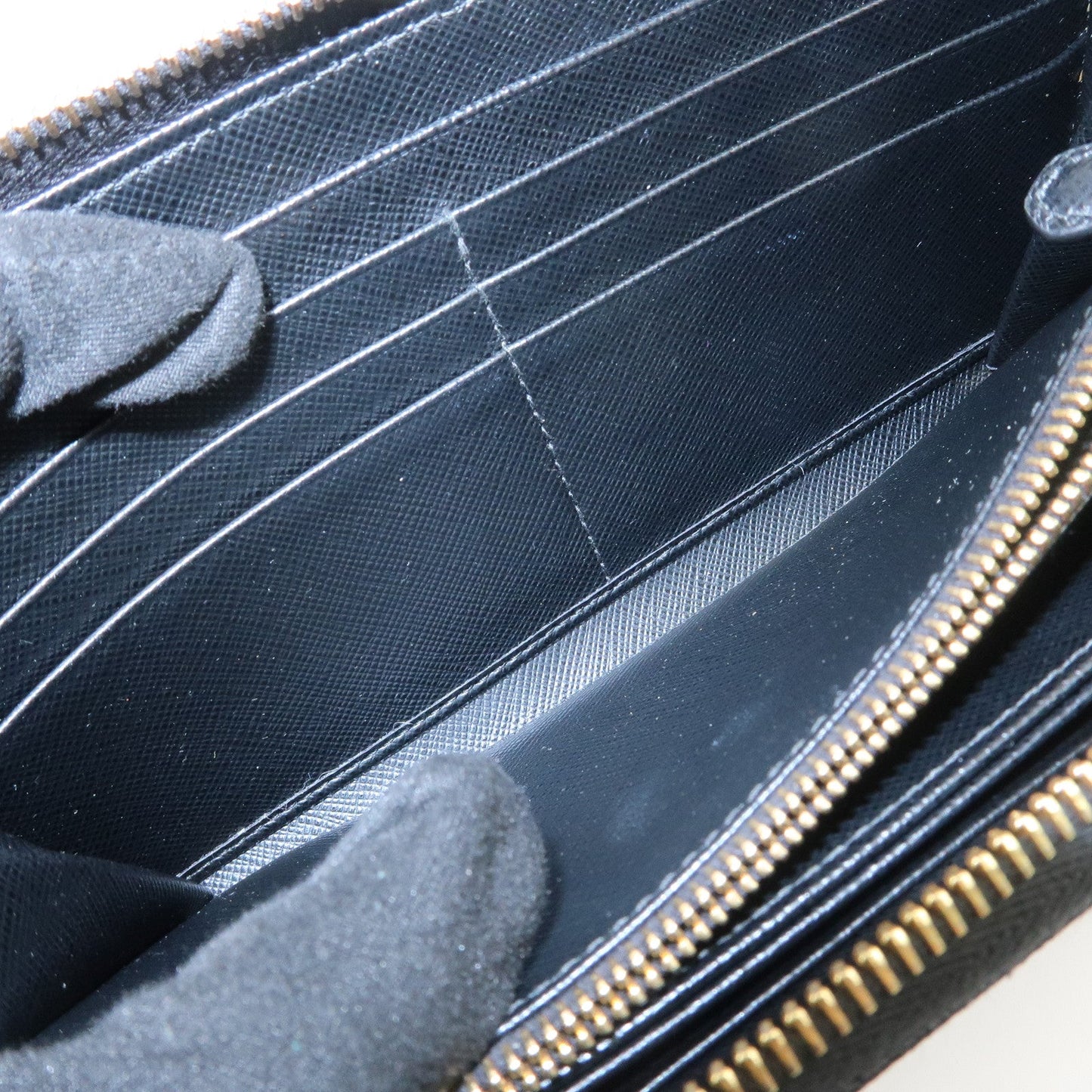 Prada Logo Saffiano Leather Round Zippy Long Wallet Black【Pre-order】