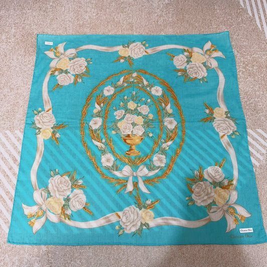 （全新）Dior湖水藍經典花卉正方絲巾