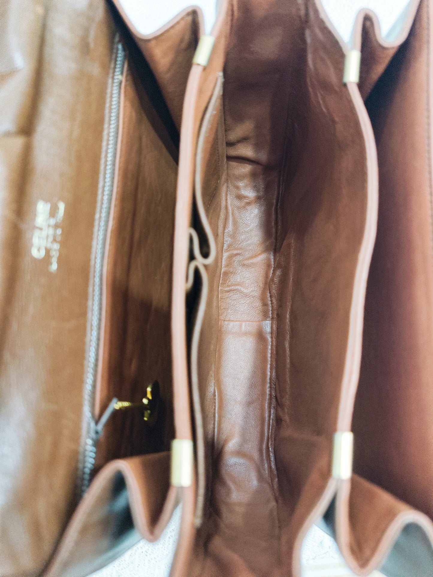 Celine 麂皮馬車 Suede Crossbody **絕版**