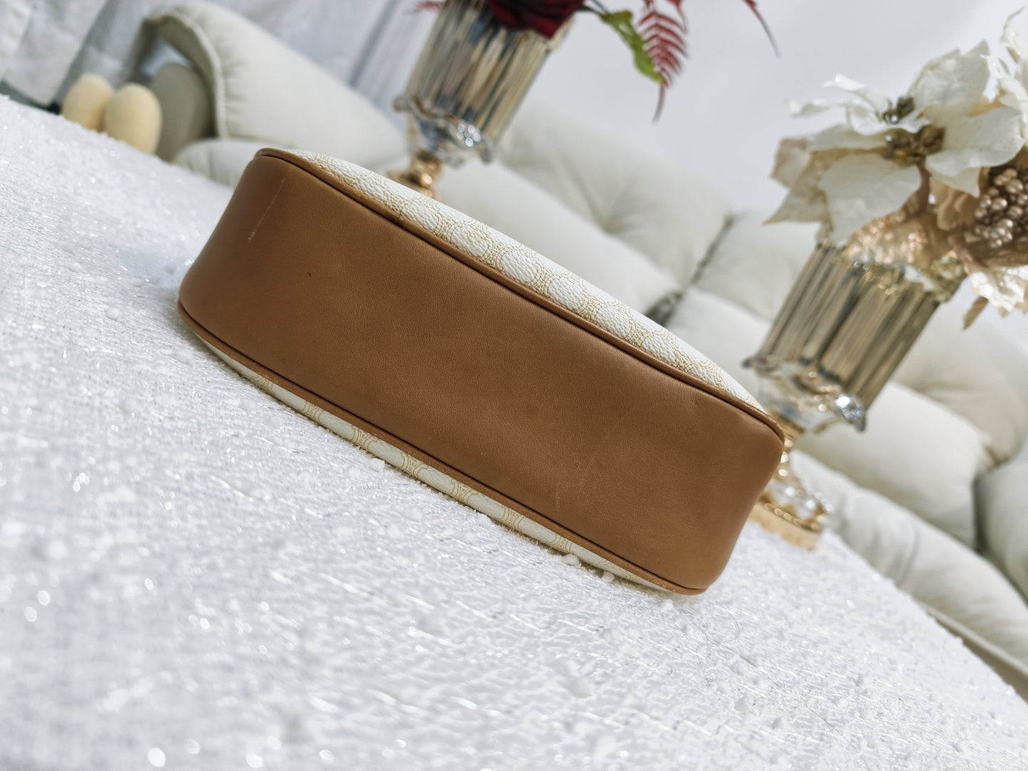 Celine Macadam crossbody Bag 白花**稀有**