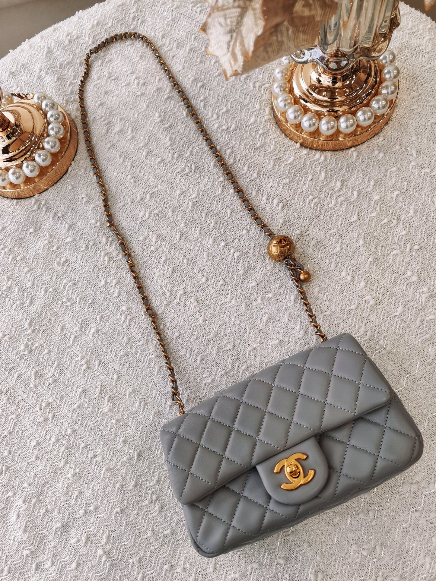 Chanel 灰金小金球大Mini