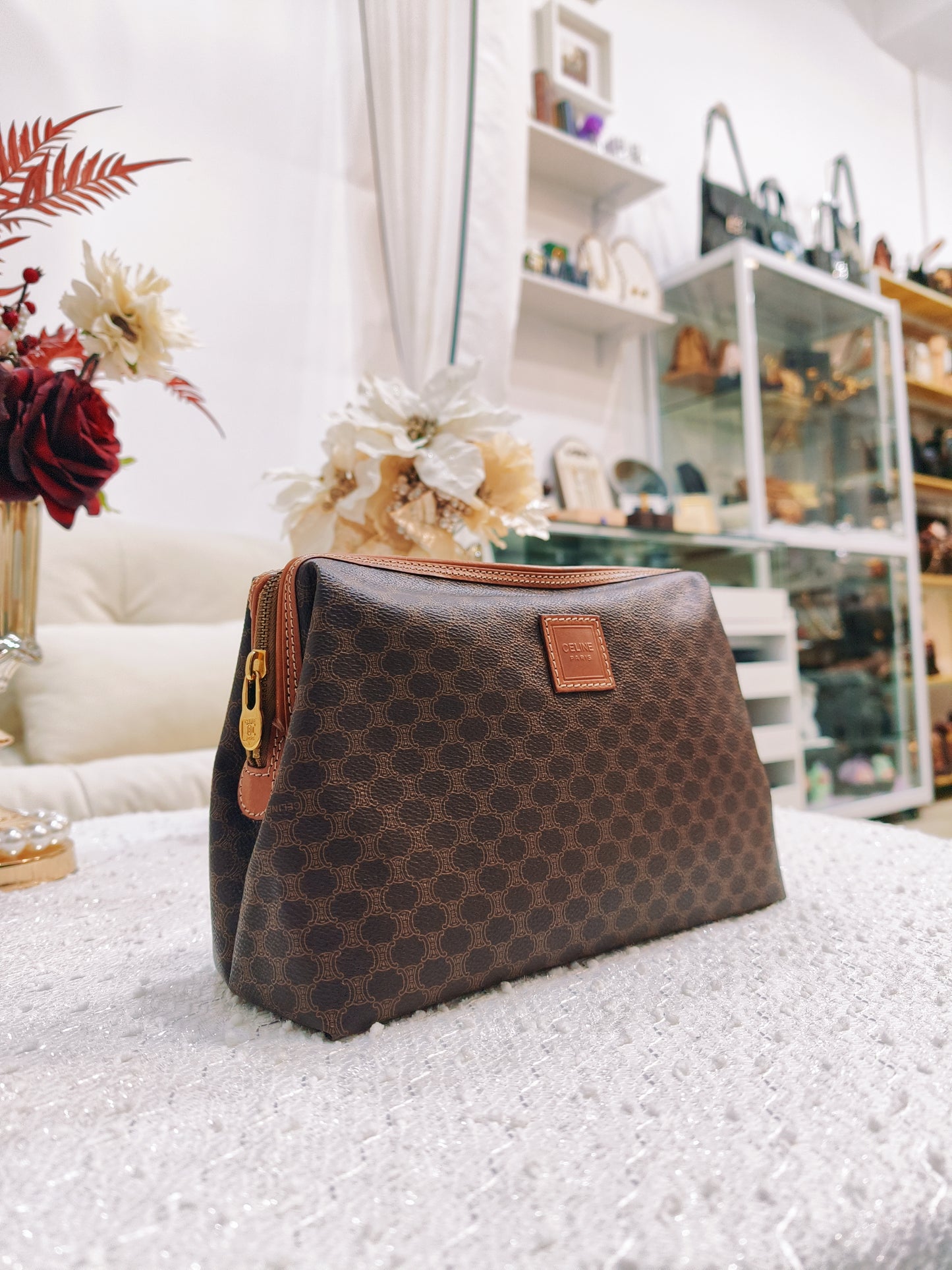 Celine Macadam Pouch 雲朵 (Large) Leather